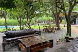 ¡Exclusiva Quinta de 2.450m² en venta: Naturaleza, Confort y Privacidad en un Lugar Único!